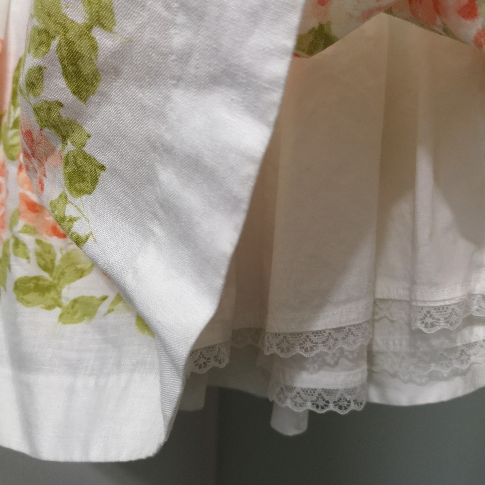 Girl's skirt - Picture 2 of 3